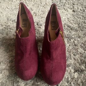 Cute and vibrant heels - worn once.